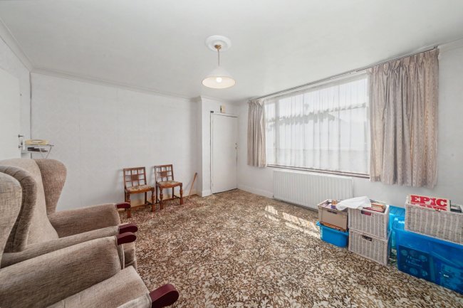 38 Myrtle Road, Dartford, Kent DA1 2RJ 10