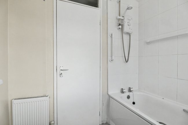 69 Chepstow Road, Bloxwich, Walsall, West Midlands, WS3 2ND 2