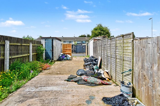69 Chepstow Road, Bloxwich, Walsall, West Midlands, WS3 2ND 2
