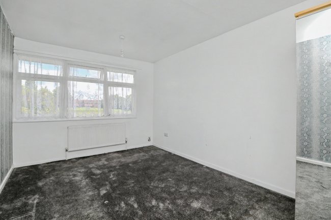 69 Chepstow Road, Bloxwich, Walsall, West Midlands, WS3 2ND 2