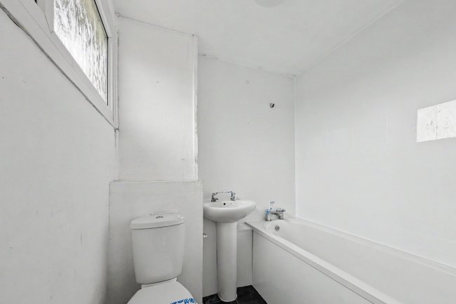 3 Newbury Way, Billingham, Durham TS23 3NP 9