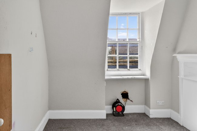 2-4 Church Street, Esher, Surrey KT10 8QS 9