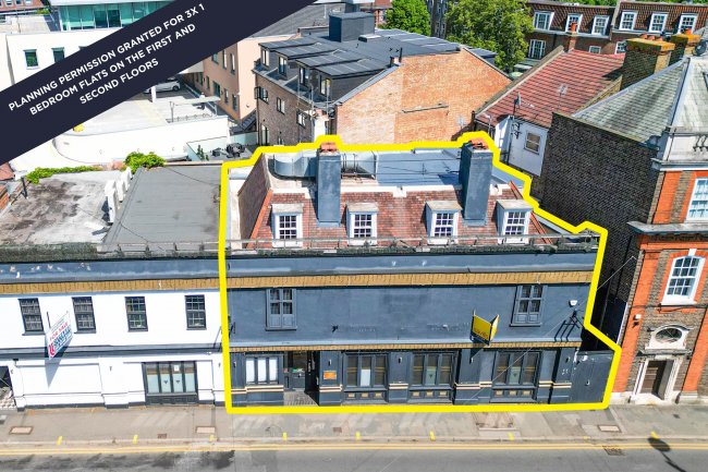2-4 Church Street, Esher, Surrey KT10 8QS 9