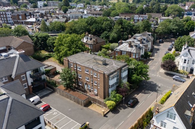Wick House, 10 Station Road, Hampton Wick, London KT1 4HF 8