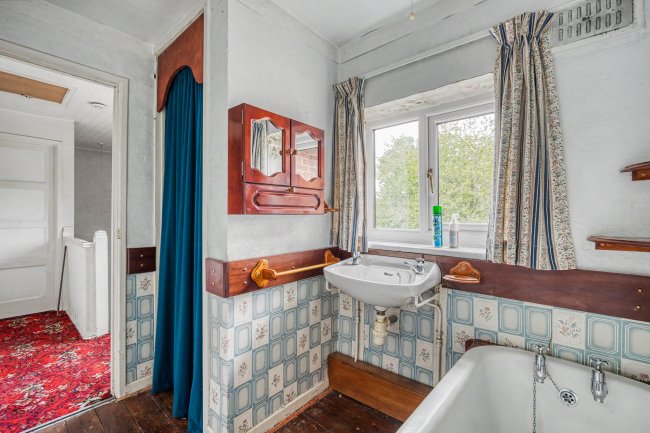 12 Moss Drive, Manley, Frodsham, Cheshire, WA6 9JJ 2