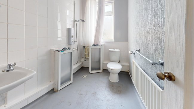 180 Markhouse Road, Walthamstow, London, E17 8BJ 7