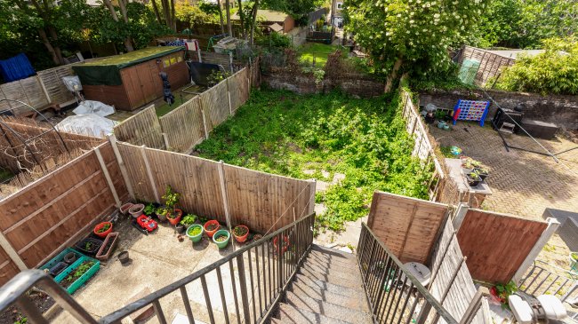 180 Markhouse Road, Walthamstow, London, E17 8BJ 7