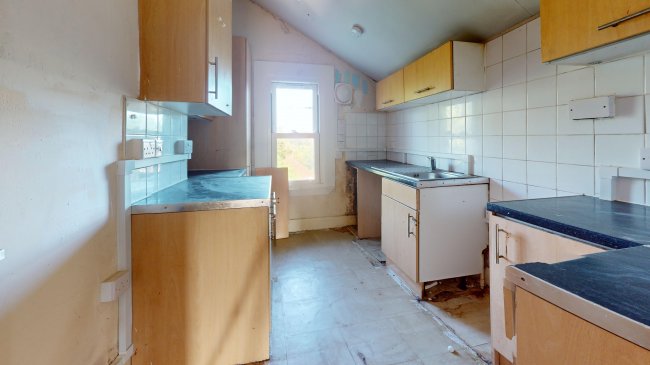Flat 5, 16 The Grove, Isleworth, TW7 4JZ 9