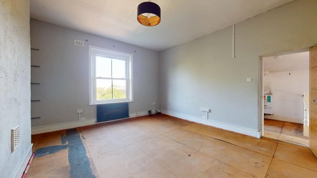 Flat 5, 16 The Grove, Isleworth, TW7 4JZ 9