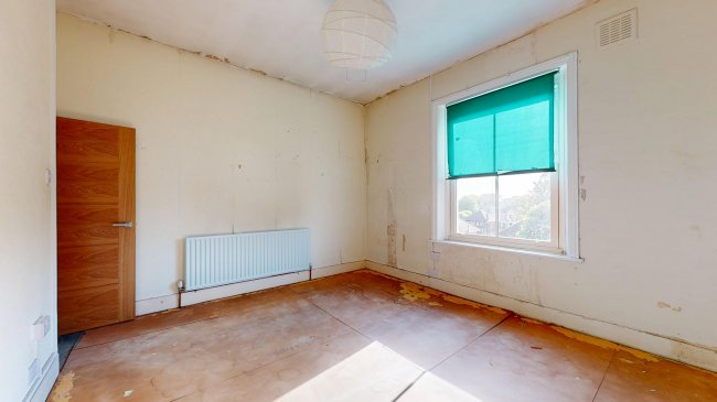 Flat 5, 16 The Grove, Isleworth, TW7 4JZ 9
