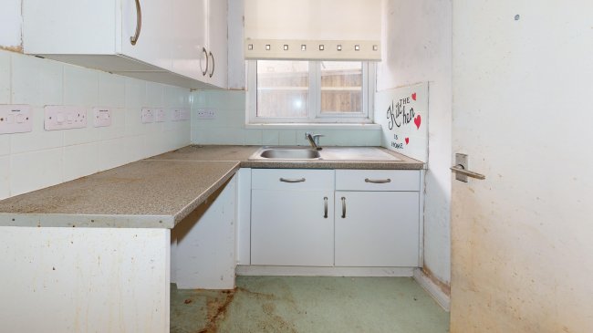 Flat 1, 92 Bollo Lane, Chiswick, London, W4 5LX 4