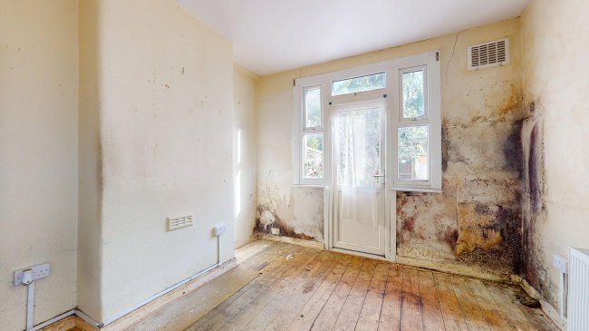 Flat 1, 92 Bollo Lane, Chiswick, London, W4 5LX 4