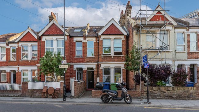 Flat 1, 92 Bollo Lane, Chiswick, London, W4 5LX 4