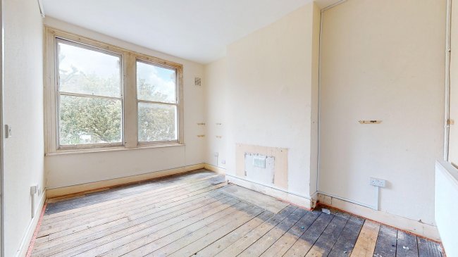 Flat 130B, Highlever Road, North Kensington, London, W10 6PJ 4