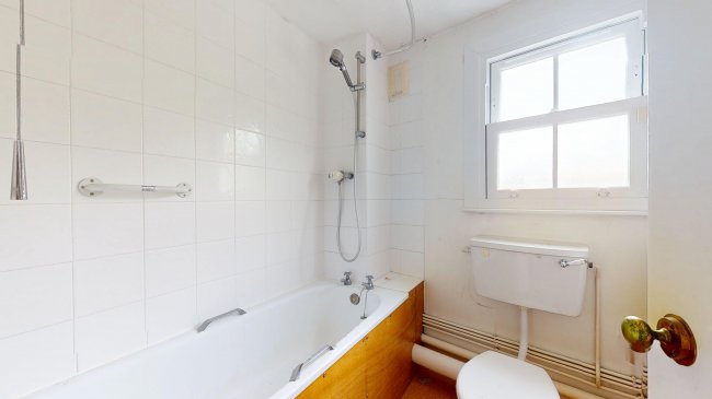 Flat B, 30 Legard Road, Highbury, London, N5 1DE 3