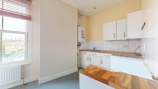 Flat B, 30 Legard Road, Highbury, London, N5 1DE 3