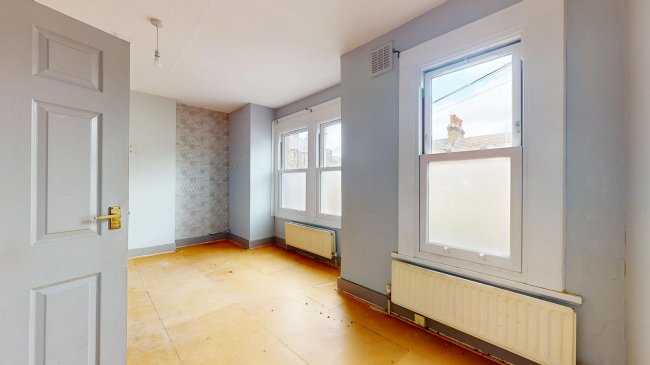 Flat B, 158 Leahurst Road, Hither Green, London, SE13 5NL 4