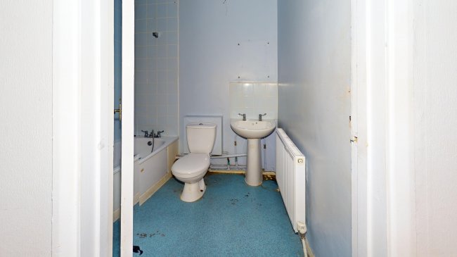 Flat B, 158 Leahurst Road, Hither Green, London, SE13 5NL 4