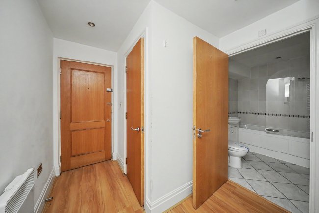 Flat 1, Bramber House, Royal Quarter, Kingston upon Thames KT2 5BU 8