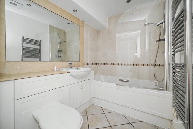 Flat 1, Bramber House, Royal Quarter, Kingston upon Thames KT2 5BU 8