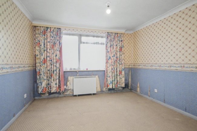 Flat 1, Forest House, 1 Russell Cotes Road, Bournemouth, BH1 3UA 2