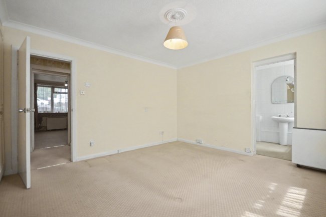 Flat 1, Forest House, 1 Russell Cotes Road, Bournemouth, BH1 3UA 2