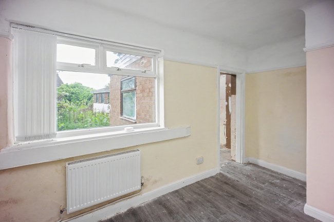 2 Dundalk Road, Widnes, Cheshire, WA8 8DE 9