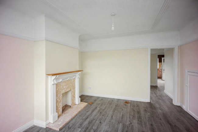 2 Dundalk Road, Widnes, Cheshire, WA8 8DE 9