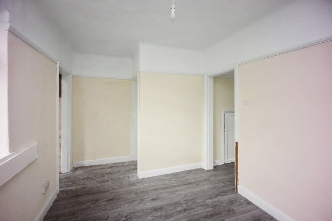 2 Dundalk Road, Widnes, Cheshire, WA8 8DE 9