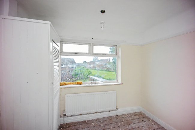 2 Dundalk Road, Widnes, Cheshire, WA8 8DE 9