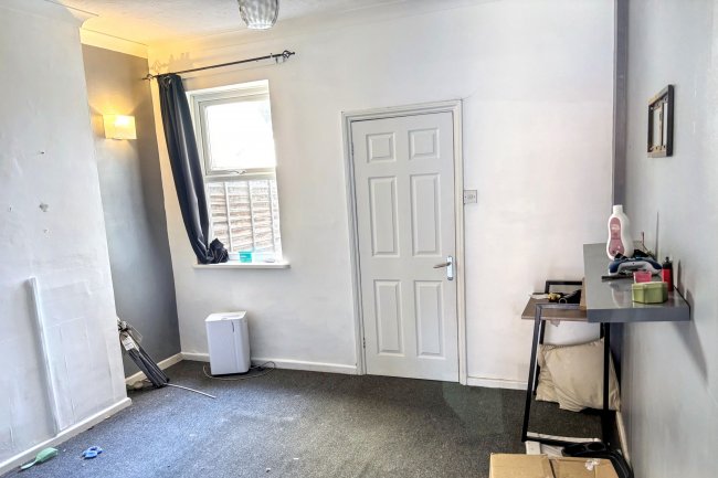 29 Garland Road, Harwich, Essex, CO12 4PB 2
