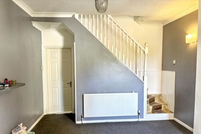 29 Garland Road, Harwich, Essex, CO12 4PB 2