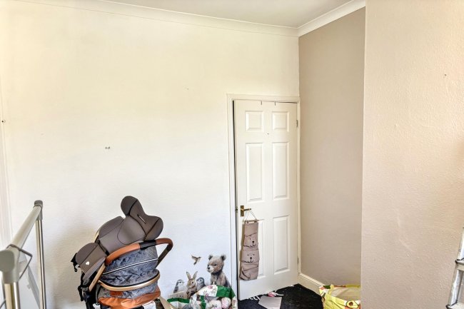 29 Garland Road, Harwich, Essex, CO12 4PB 2