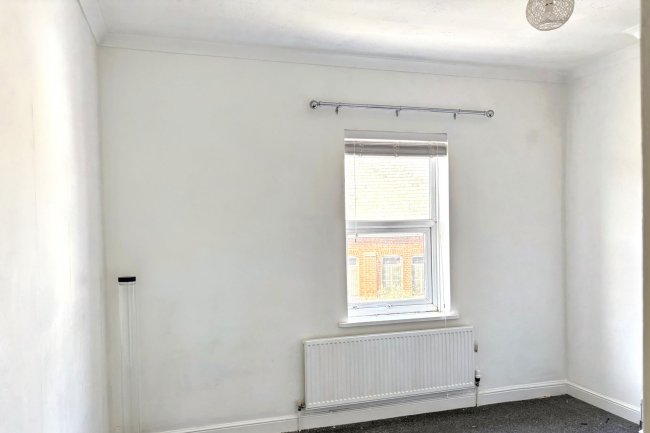 29 Garland Road, Harwich, Essex, CO12 4PB 2