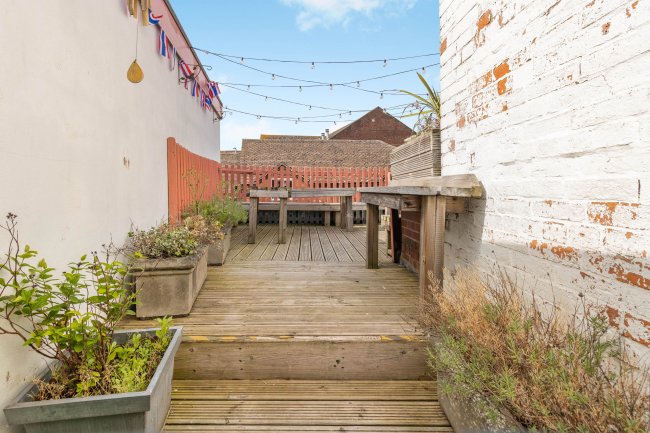 6 Tower Street, Ludlow SY8 1RL 3
