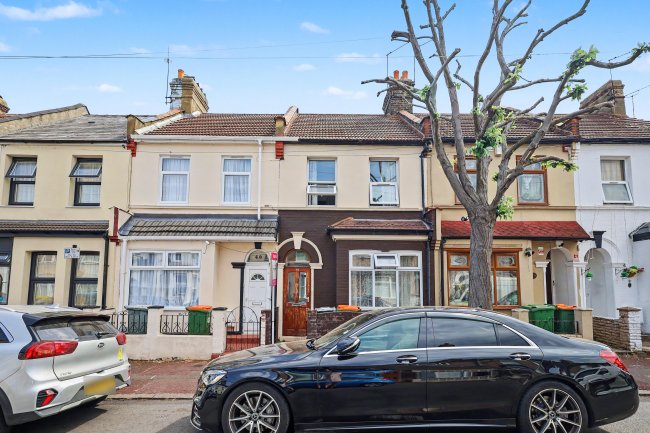 38 St Olaves Road, East Ham, London E6 2PA 1