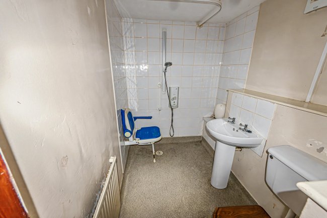 Flat 14, Atholl Court & Garden, Kingsway Gardens, Andover, SP10 4BB 7