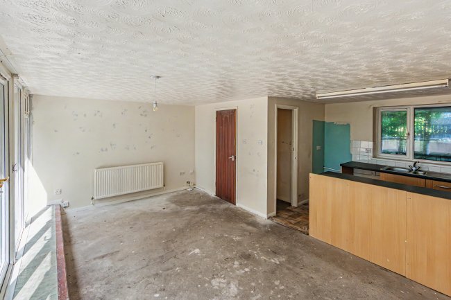 Flat 14, Atholl Court & Garden, Kingsway Gardens, Andover, SP10 4BB 7