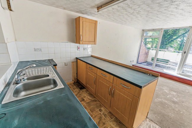 Flat 14, Atholl Court & Garden, Kingsway Gardens, Andover, SP10 4BB 7