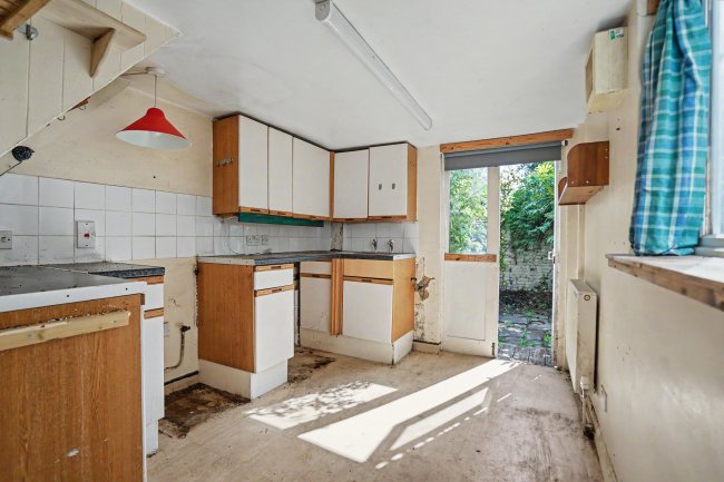 11 Ladas Road, West Norwood, London, SE27 0UP 5