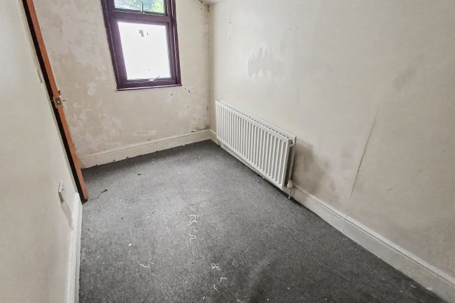 239 Meltham Road, Netherton, Huddersfield, HD4 7HL 10