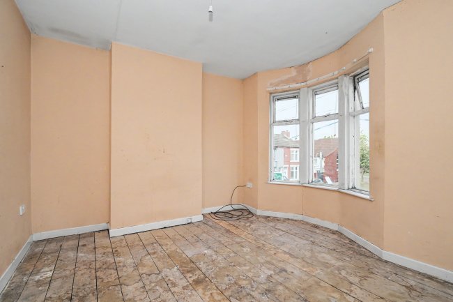 6 Montrose Avenue, Wallasey, Merseyside, CH44 7BT 8