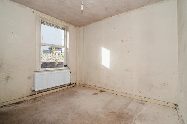 6 Montrose Avenue, Wallasey, Merseyside, CH44 7BT 8