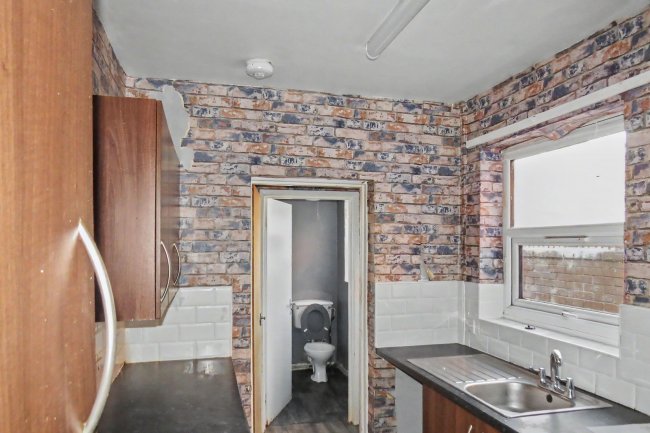 66 Parr Stocks Road, St. Helens, WA9 1NX 9