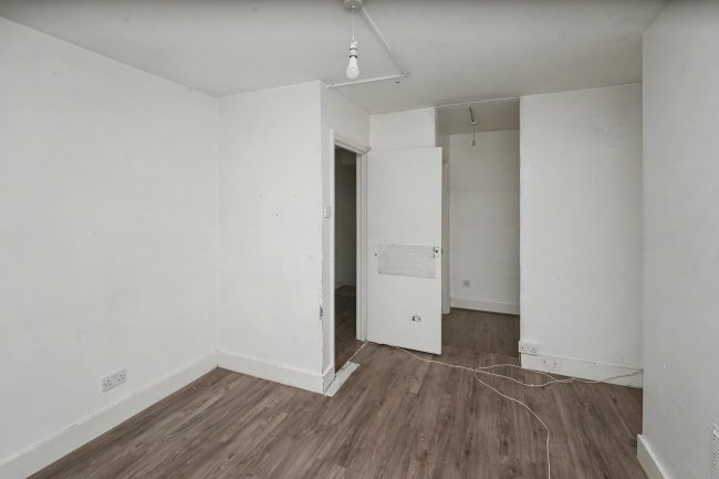 Flat A, 137 Trundleys Road, Deptford, London, SE8 5JQ 6
