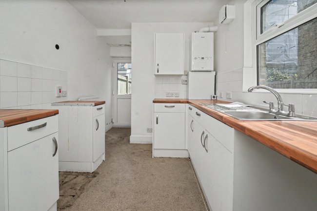 Flat A, 137 Trundleys Road, Deptford, London, SE8 5JQ 6