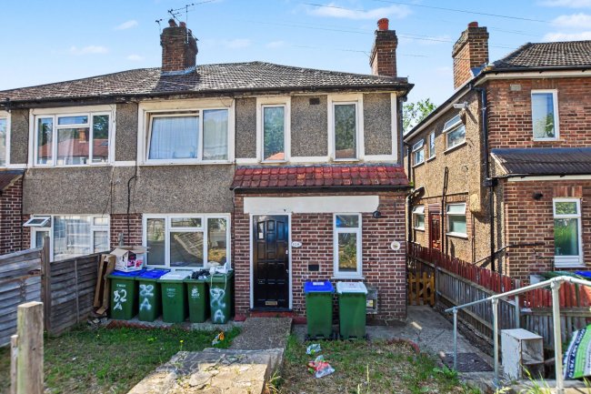 82 Holly Hill Road, Lessness Heath, Erith DA8 1QD 1