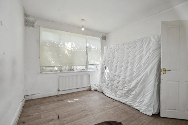 82 Holly Hill Road, Lessness Heath, Erith DA8 1QD 1