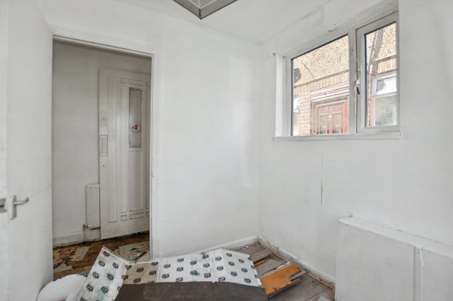 82 Holly Hill Road, Lessness Heath, Erith DA8 1QD 1