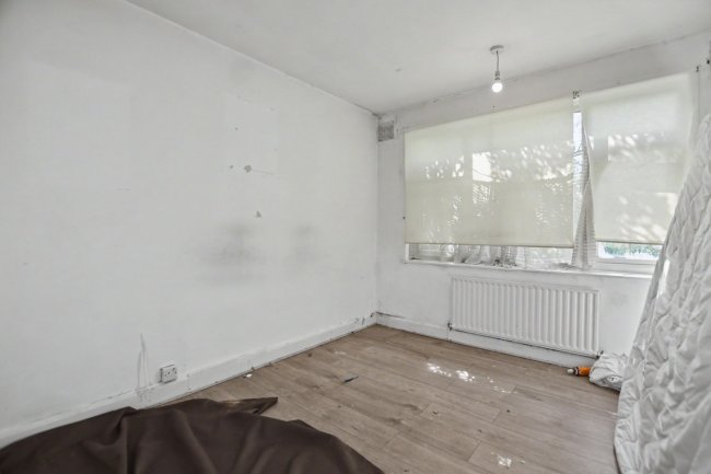 82 Holly Hill Road, Lessness Heath, Erith DA8 1QD 1